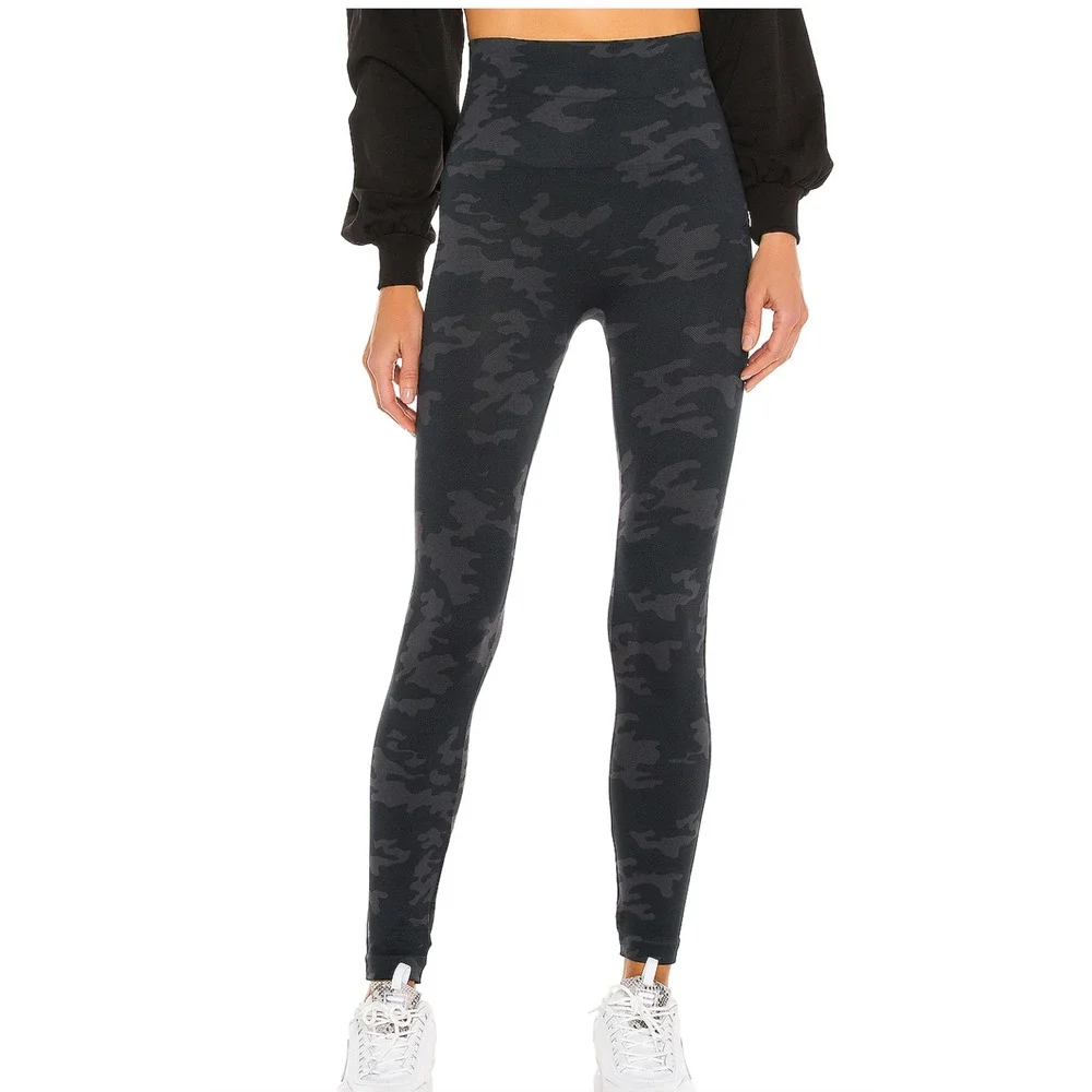 Spanx Leggings Womens M Medium High Rise Tummy Control Look At Me Now Camo